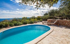 Holiday Home Zlatni San - Private Heated Pool